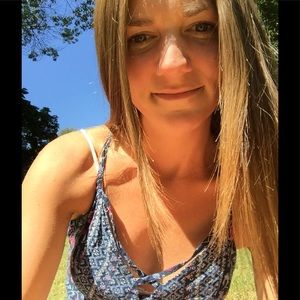 Meet your Posher, Julie
