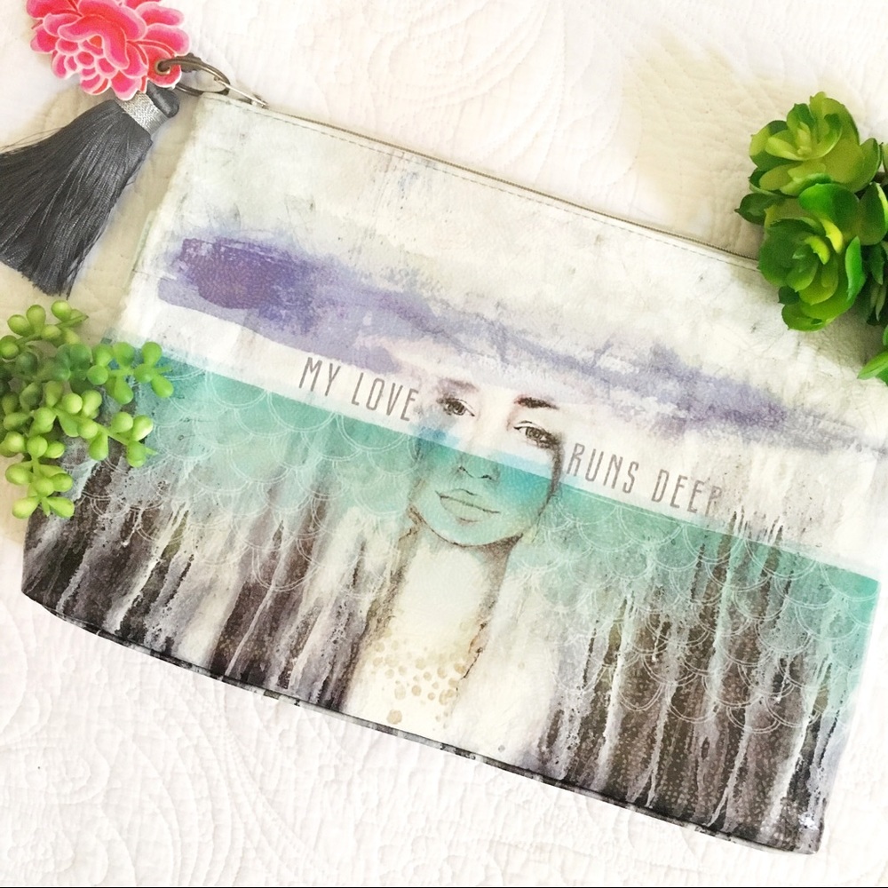 PAPAYA! CLUTCH BAG