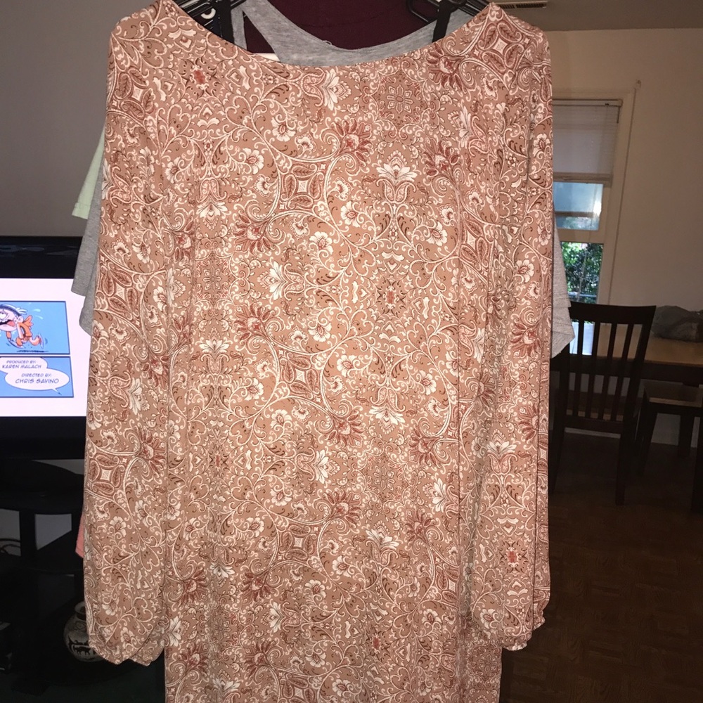 Cute dress with cream color leggings