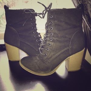 Ankle booties