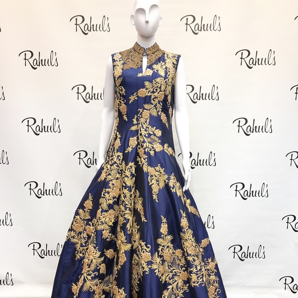 Dress - Picture 1 of 1