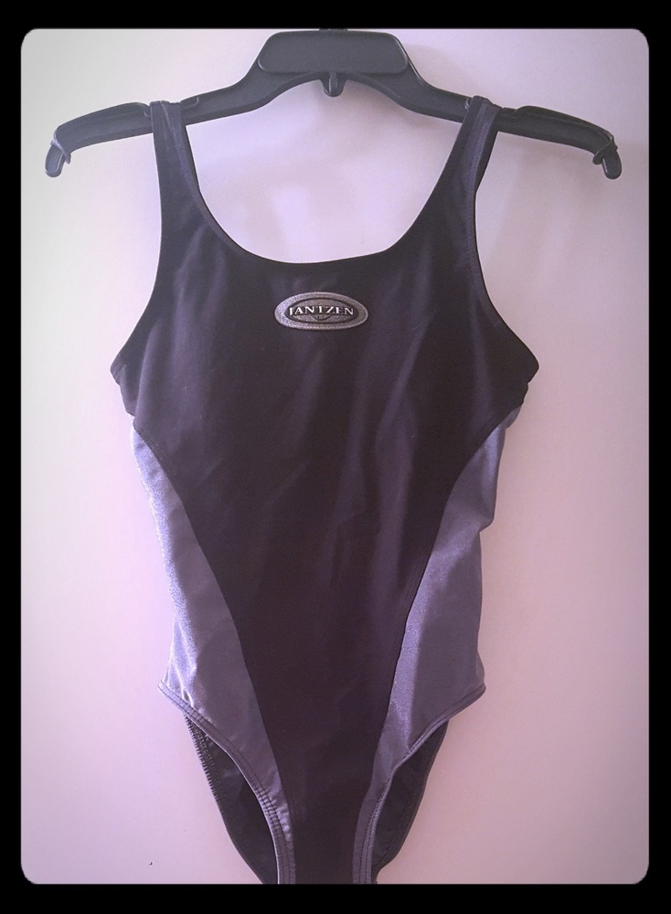 Bathing suit