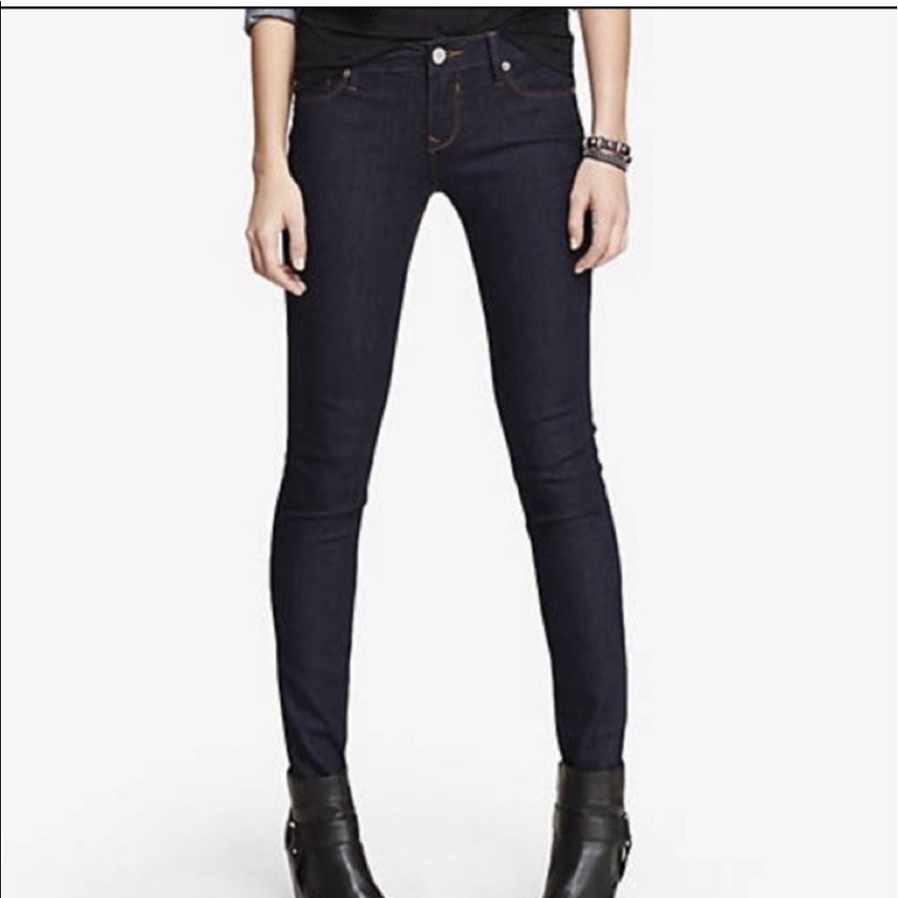 Express mid rise size 8R legging.