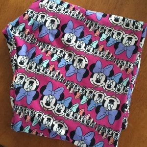 Disney Lularoe Minnie Leggings TC Brand New!