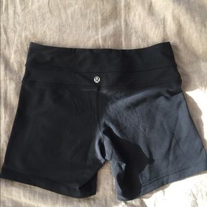 Lululemon black 5" yoga shorts