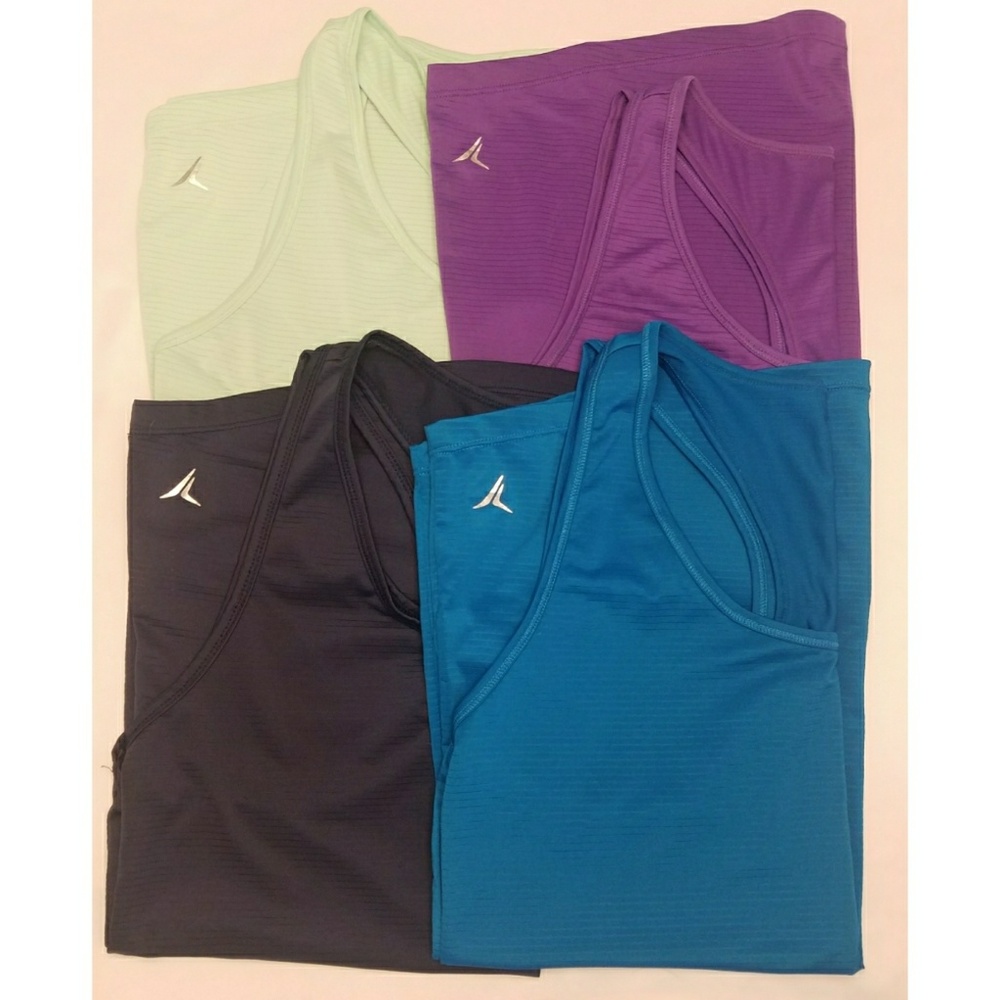 Old Navy Active workout tank bundle 💪💪