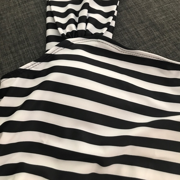 Striped off the shoulder swim top - Picture 4 of 5