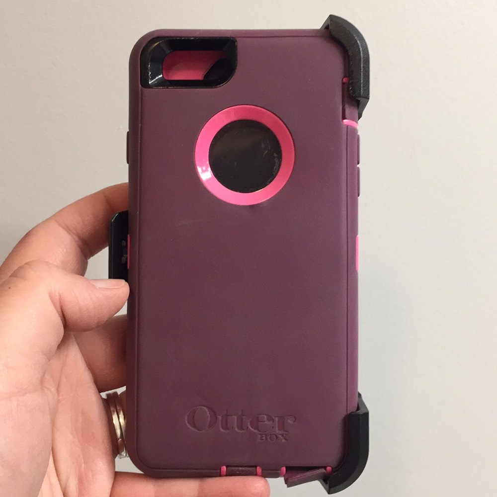 I Phone 6 otter box with clip