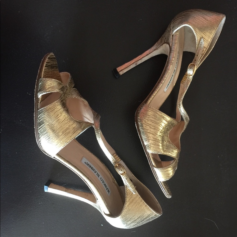 Manolo Blahnik Gold Heel w/ Ankle Strap. Size 37.
