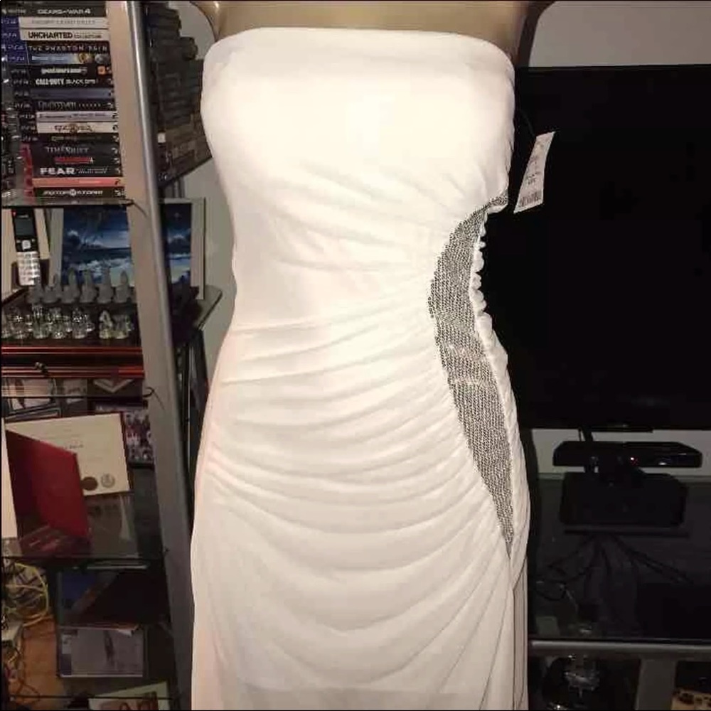 Ivory with silver sequin side dress sz small - Picture 5 of 7