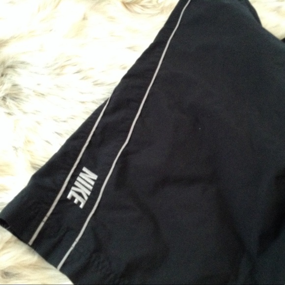 Nike Swim Trunks - Picture 3 of 3