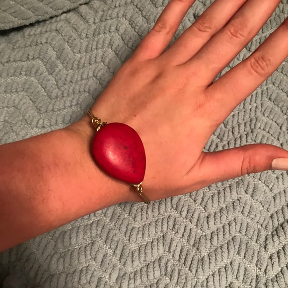 Red stone gold wire bangle - Picture 2 of 2