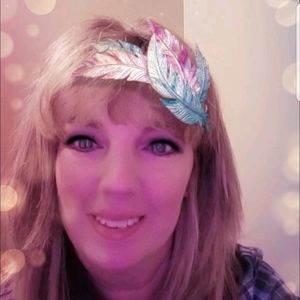 Meet your Posher, Joy