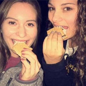 Meet your Posher, Alexus