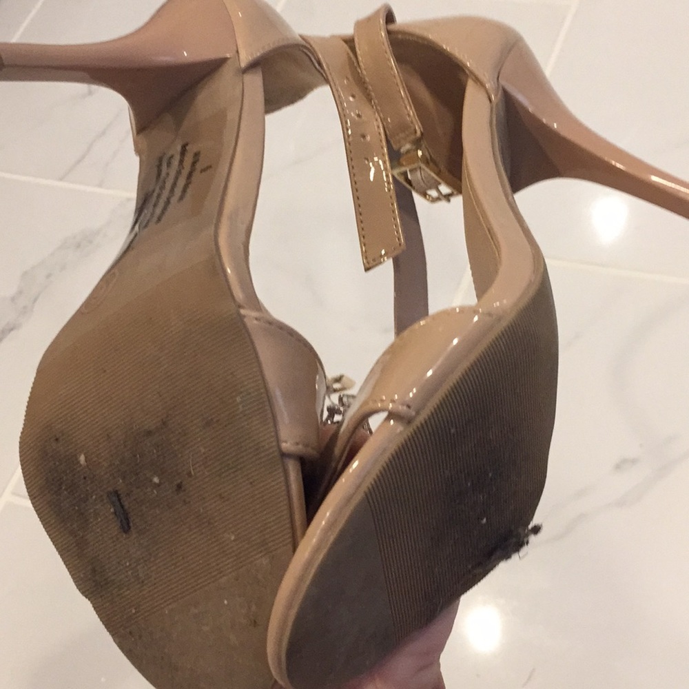 Tan heels - Picture 3 of 4