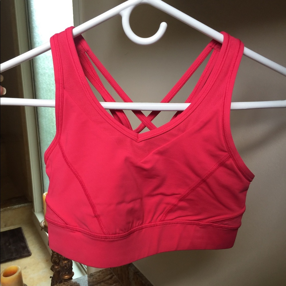 Lululemon sports bra
