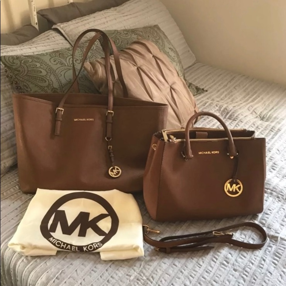 Michael Kors Jet Set duo in Saffiano leather