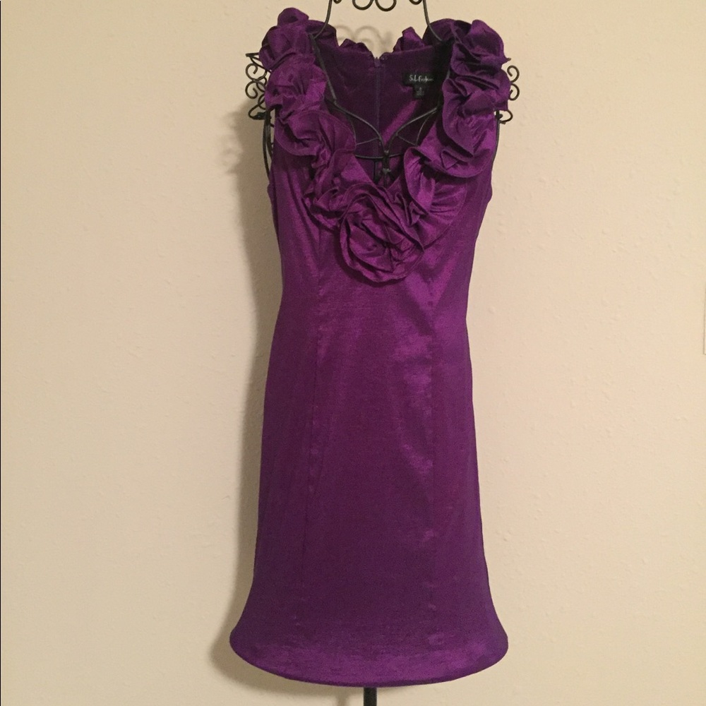 Mini Dress with Ruffle Embellished V-Neck
