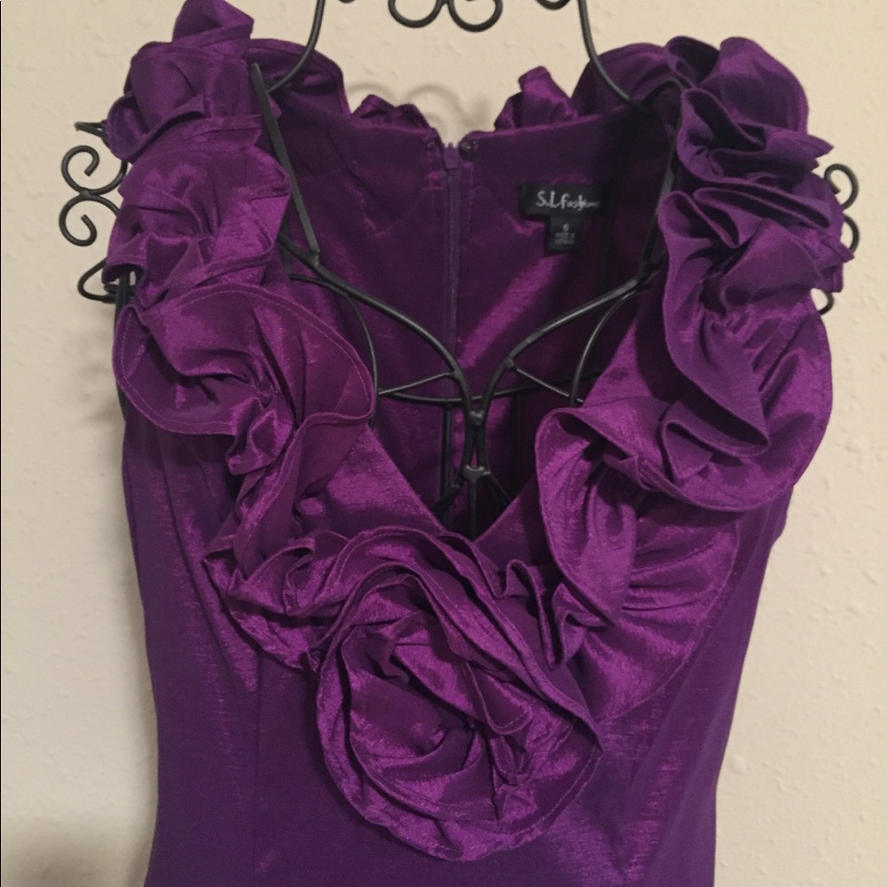 Mini Dress with Ruffle Embellished V-Neck - Picture 2 of 7