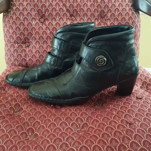 Josef Seibel leather ankle boots