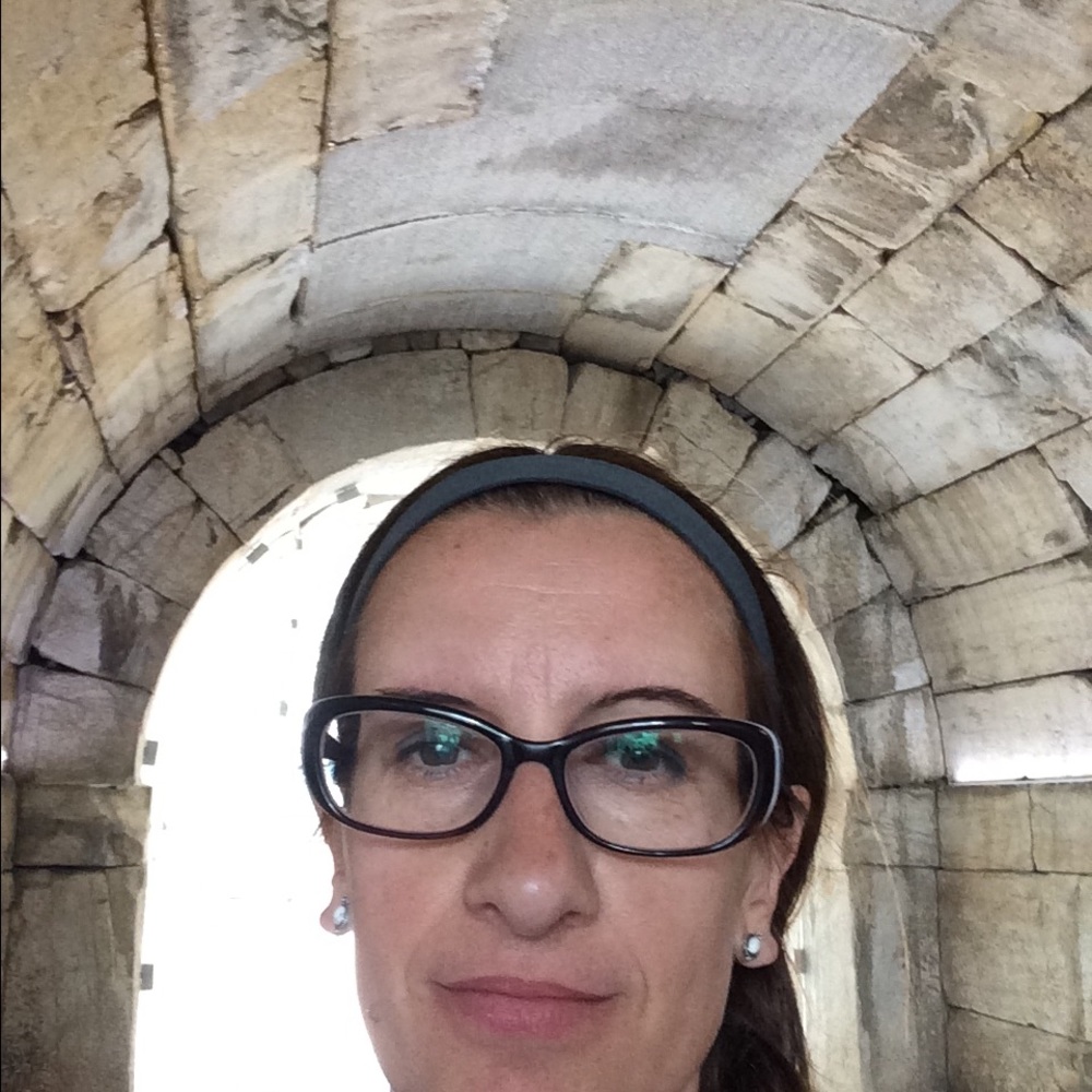 Meet your Posher, Nadya
