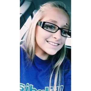 Meet your Posher, Tessa