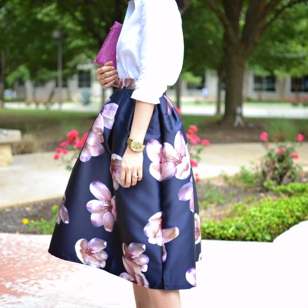 🔥NEW🔥 Peach Blossom Floral Midi Skirt in Navy