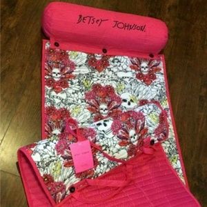 Betsey Johnson Accessories - New Betsey Johnson Tattoo Skull & Roses Beach Mat Betsey Johnson Accessories - New Betsey Johnson Tattoo Skull & Roses Beach Mat