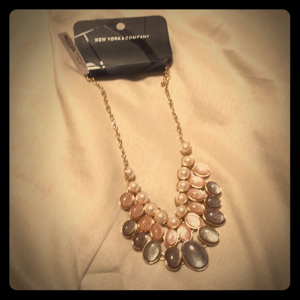 Chunky necklace.