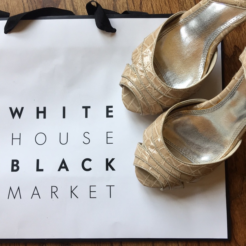 WHBM BRIGITTA TAN LEATHER HEELED PEEP TOE 8.5