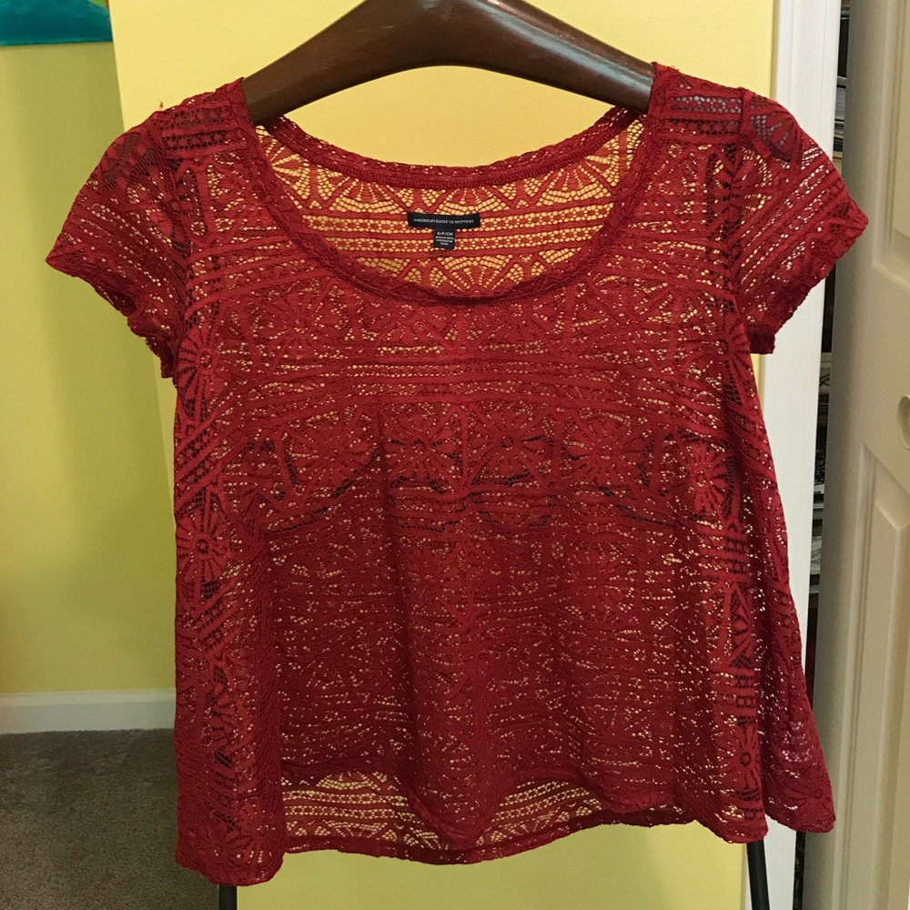 Red lace American Eagle top
