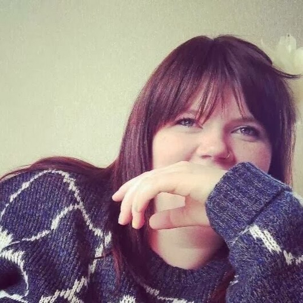 Meet your Posher, Chloe