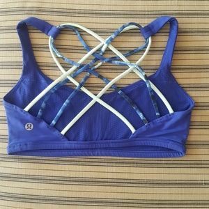 Lululemon free to be bra