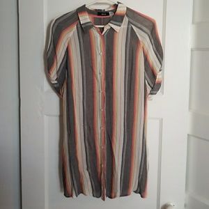 Urban outfitter button up tee