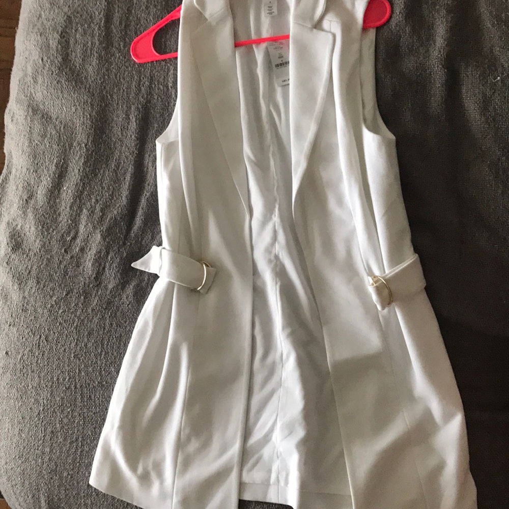 White lightweight vest