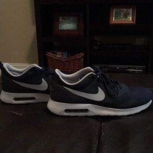 Nike Air Max Tavas 8.5 Men's