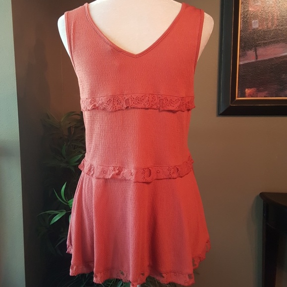 Cupio Top - Picture 3 of 7