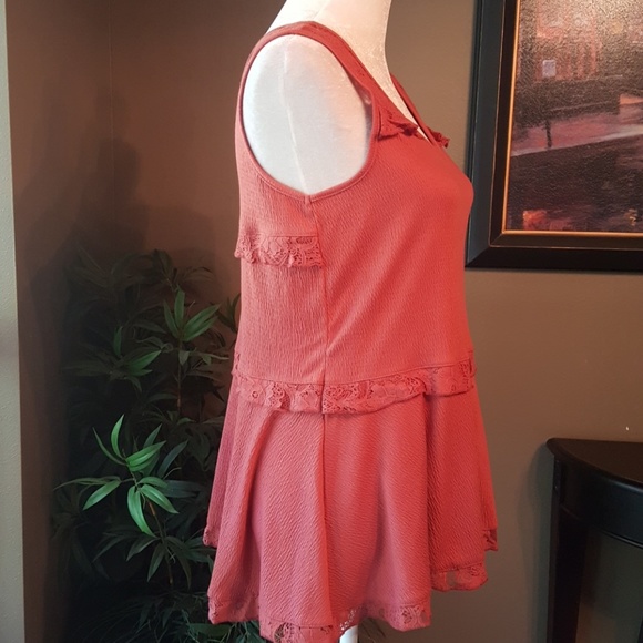 Cupio Top - Picture 4 of 7