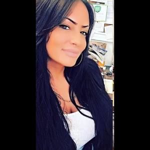 Meet your Posher, Ines