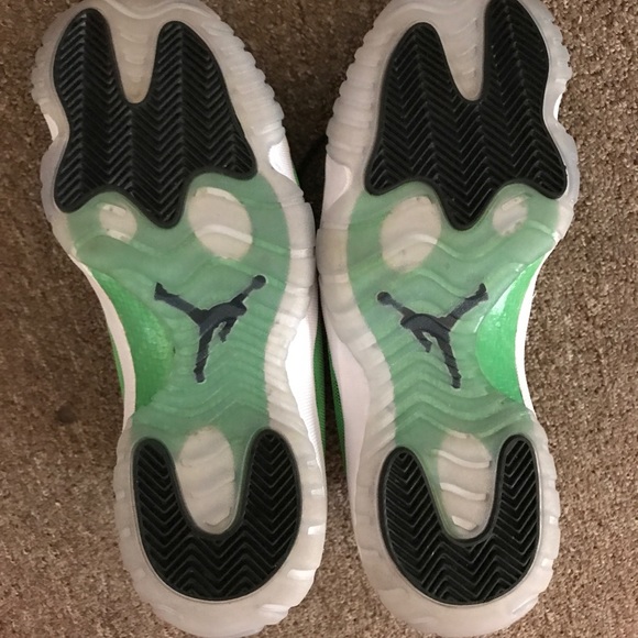 Jordan future lows - Picture 3 of 4