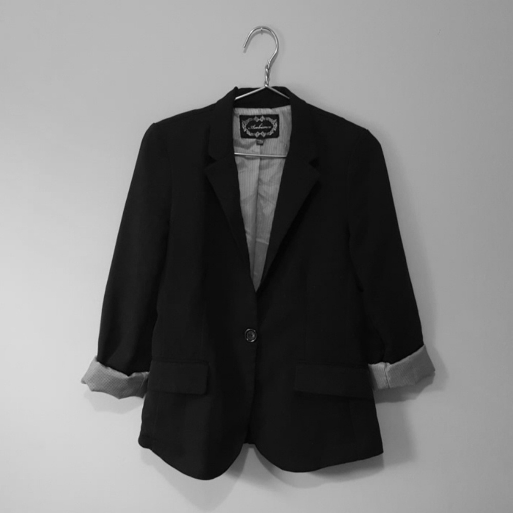 Ambiamce (Forever 21) Black Blazer