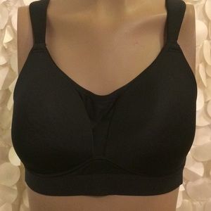 Lucy sports bra black size 36D