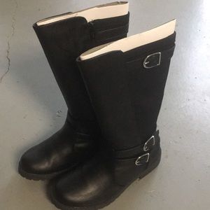 Girls New in box Size 2 black boots