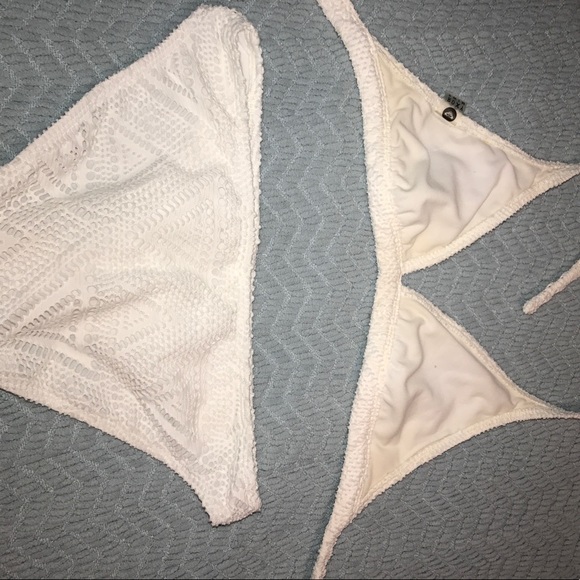 White roxy bikini (medium) - Picture 2 of 4