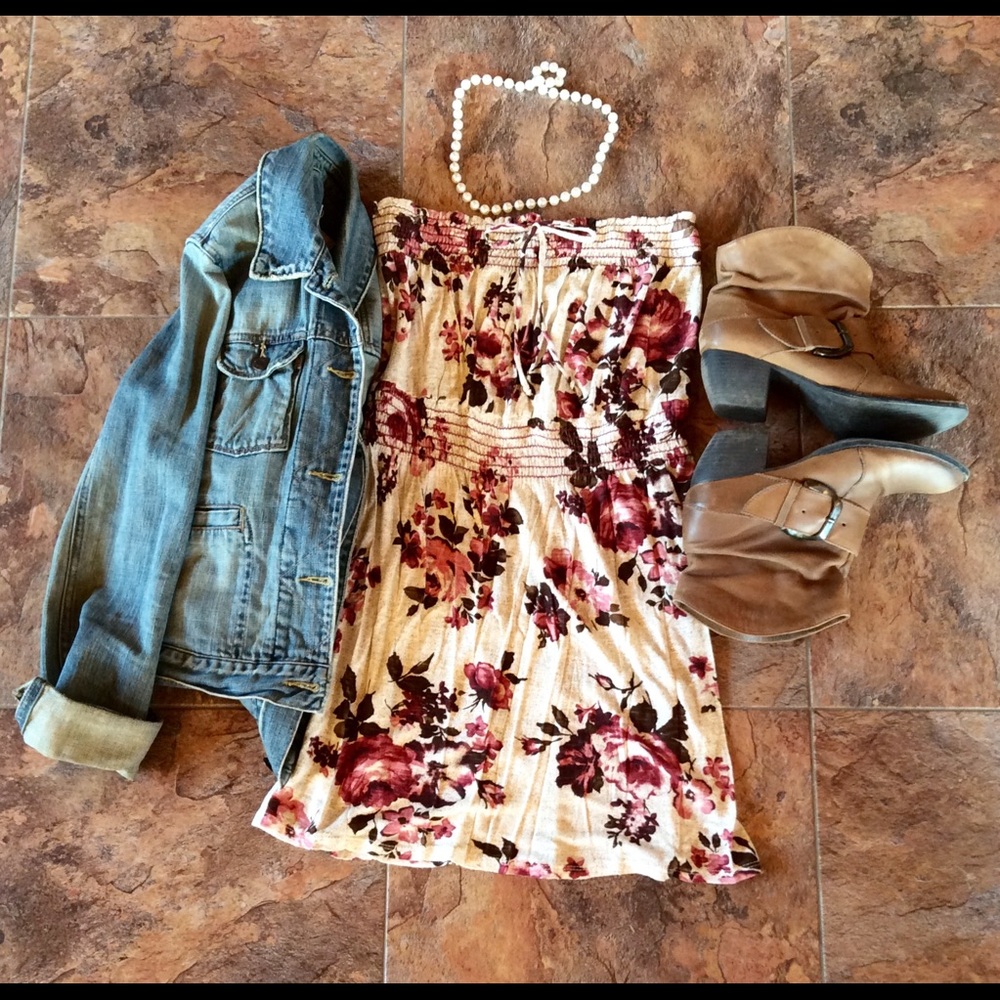 Teenbell Delicate Floral Strapless Mini Dress