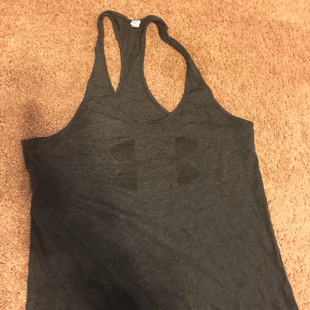 UA tank top