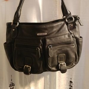 Black shoulder bag