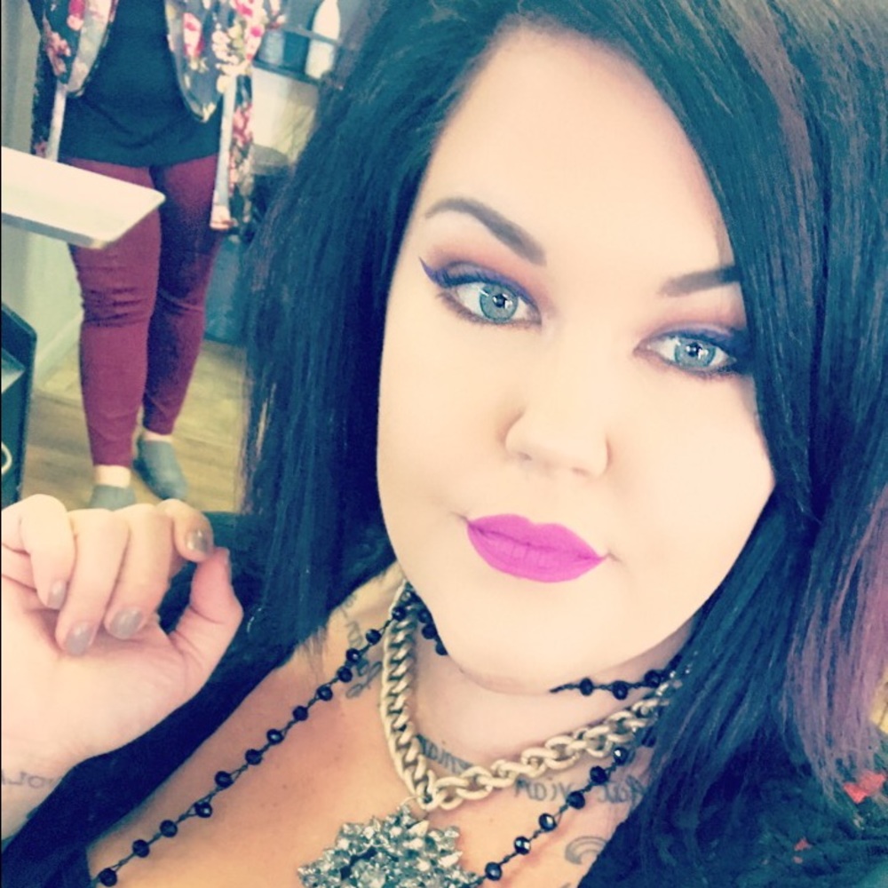 Meet your Posher, Julie