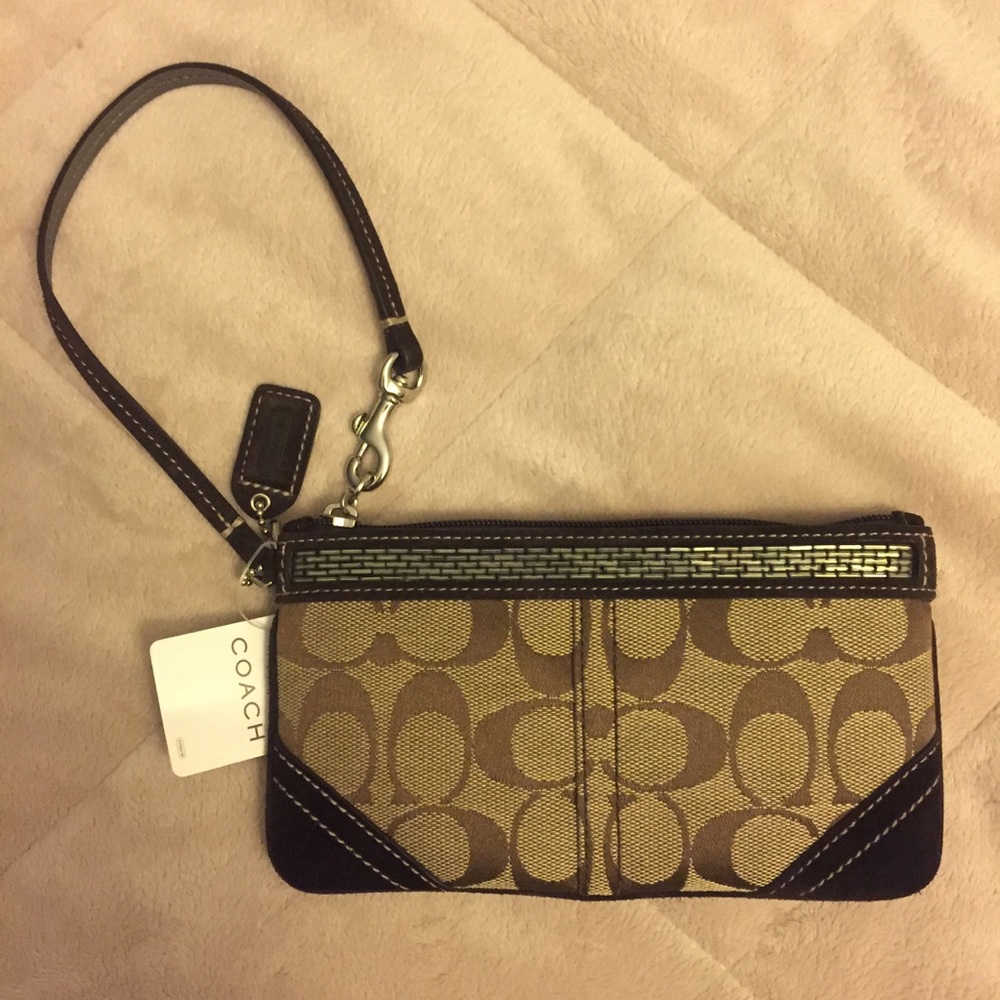 NWT Coach Signature Beaded Wristlet