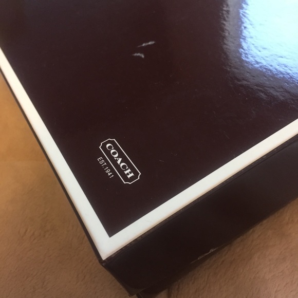 NWT Coach Signature Beaded Wristlet - Picture 7 of 7